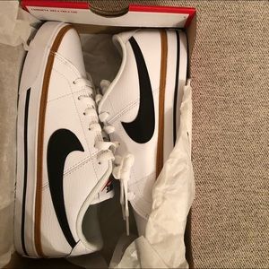 Nike Women's Court Legacy Sneakers  8.5